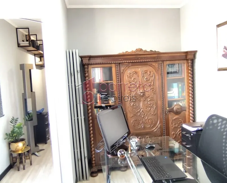 SALA COMERCIAL PARA LOCAÇÃO NO EDIFÍCIO MILÃO NO CENTRO – JUNDIAÍ/SP