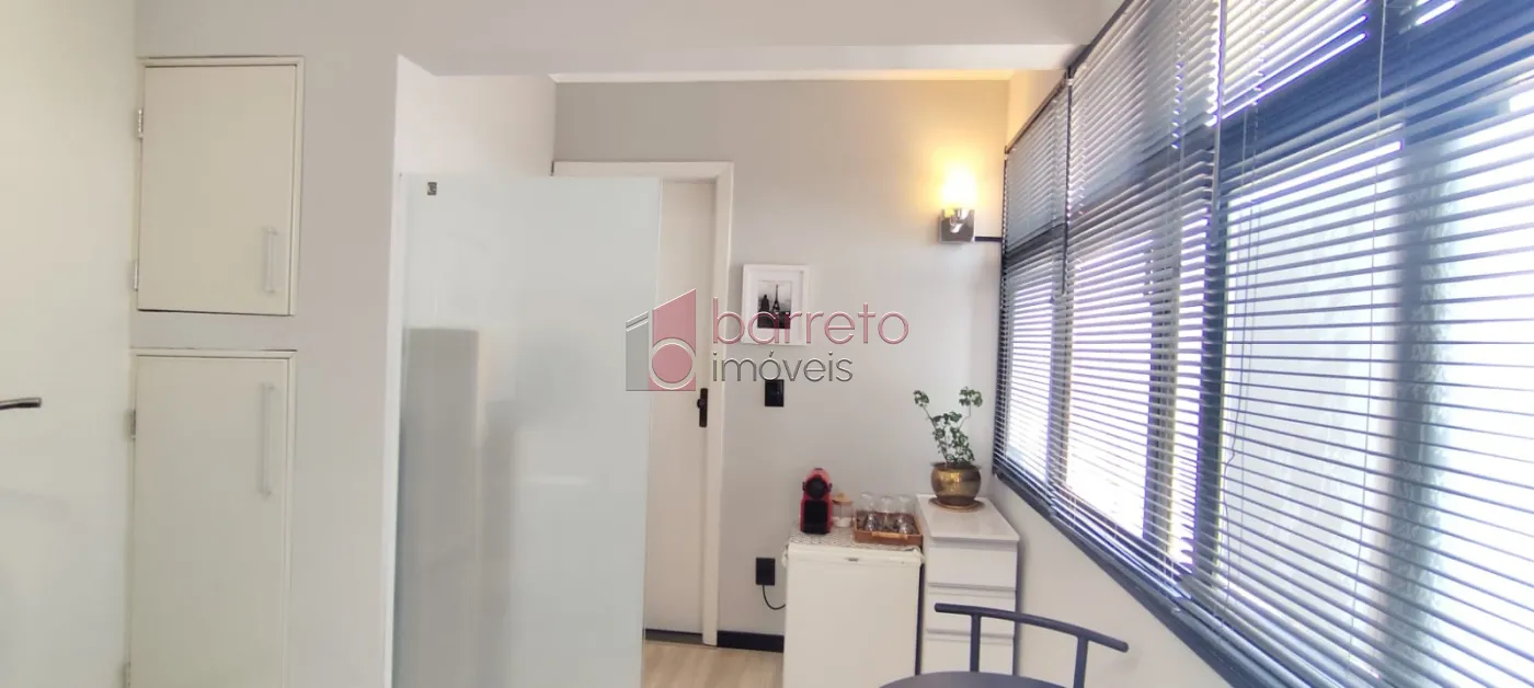 SALA COMERCIAL PARA LOCAÇÃO NO EDIFÍCIO MILÃO NO CENTRO – JUNDIAÍ/SP