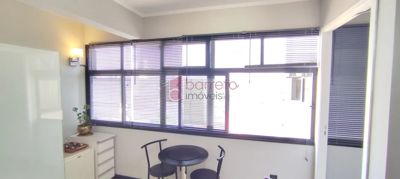 SALA COMERCIAL PARA LOCAÇÃO NO EDIFÍCIO MILÃO NO CENTRO – JUNDIAÍ/SP