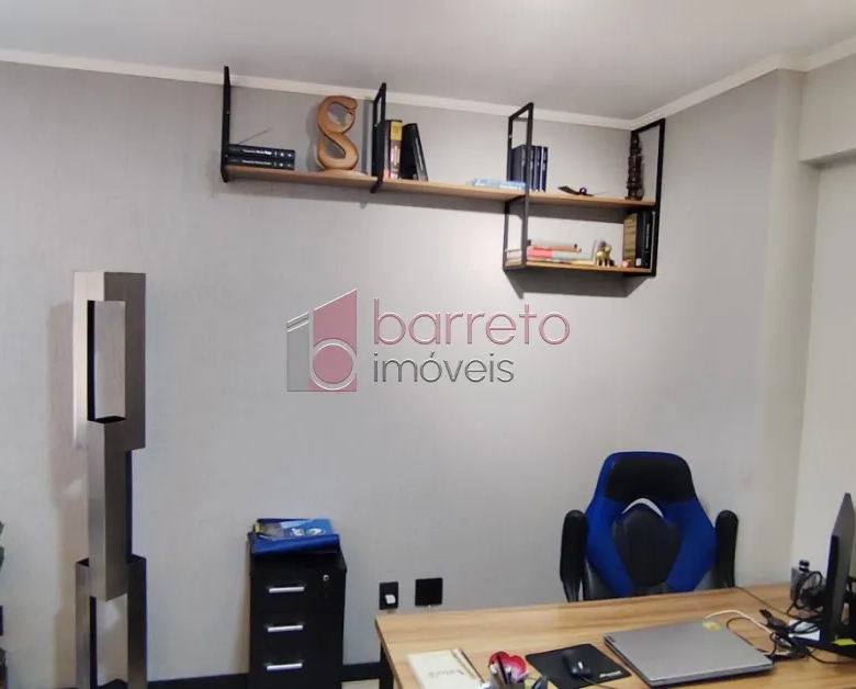 SALA COMERCIAL PARA LOCAÇÃO NO EDIFÍCIO MILÃO NO CENTRO – JUNDIAÍ/SP