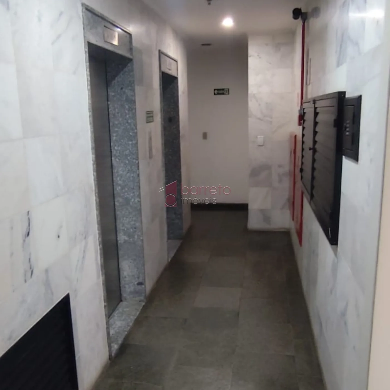 SALA COMERCIAL PARA LOCAÇÃO NO EDIFÍCIO MILÃO NO CENTRO – JUNDIAÍ/SP