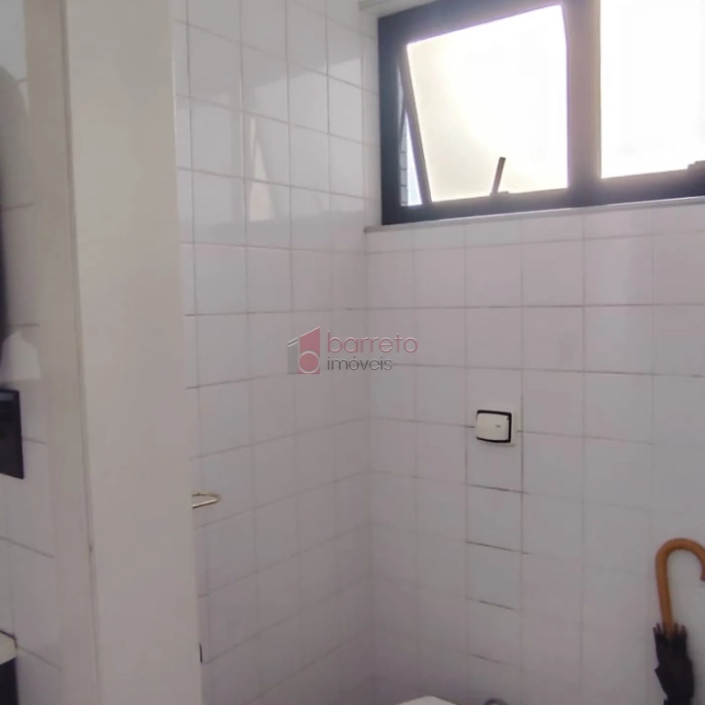 SALA COMERCIAL PARA LOCAÇÃO NO EDIFÍCIO MILÃO NO CENTRO – JUNDIAÍ/SP