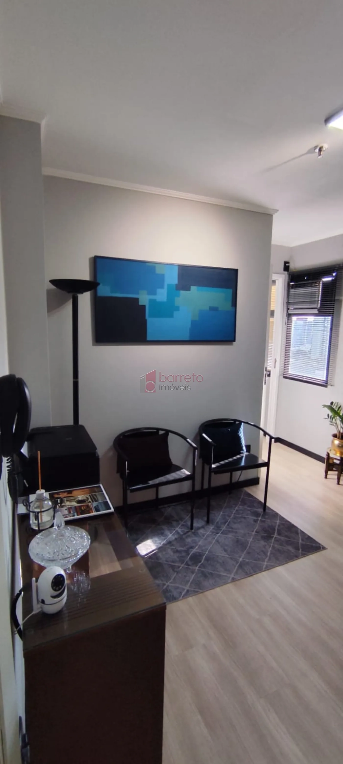 SALA COMERCIAL PARA LOCAÇÃO NO EDIFÍCIO MILÃO NO CENTRO – JUNDIAÍ/SP