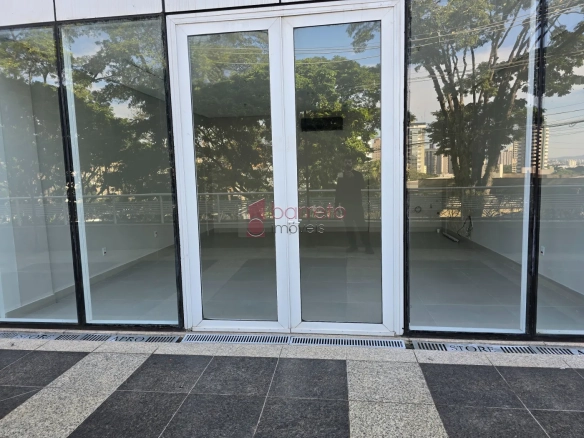 SALA TÉRREA PARA LOCAÇÃO E VENDA NO EDIFÍCIO GOLDEN OFFICE BUSINESS & MALL – JUNDIAÍ/SP