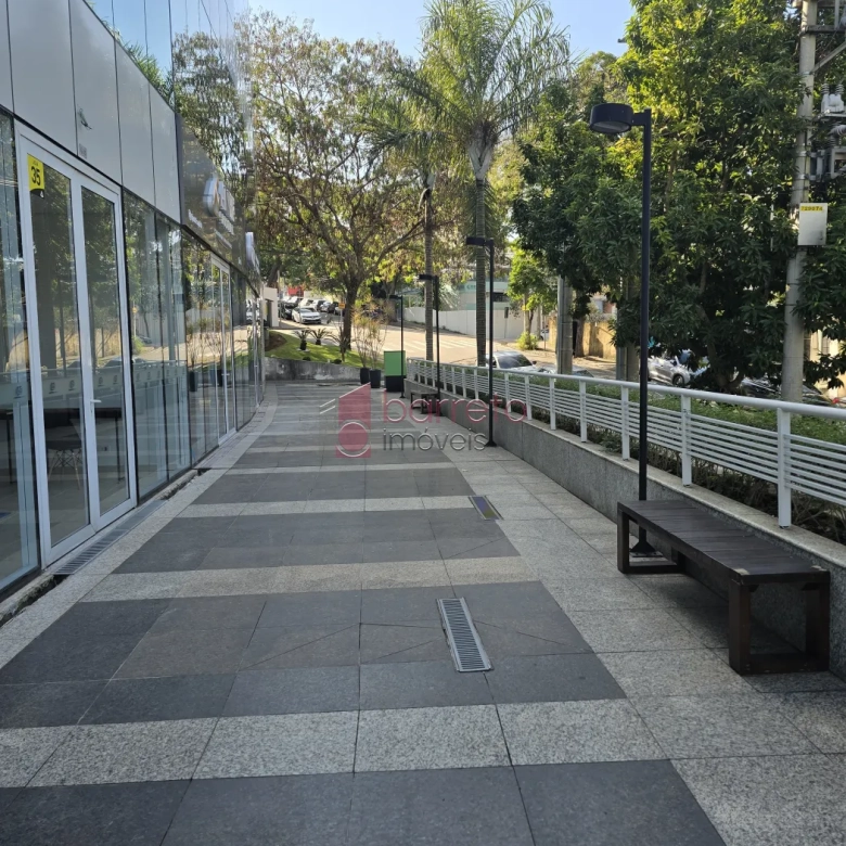 SALA TÉRREA PARA LOCAÇÃO E VENDA NO EDIFÍCIO GOLDEN OFFICE BUSINESS & MALL – JUNDIAÍ/SP