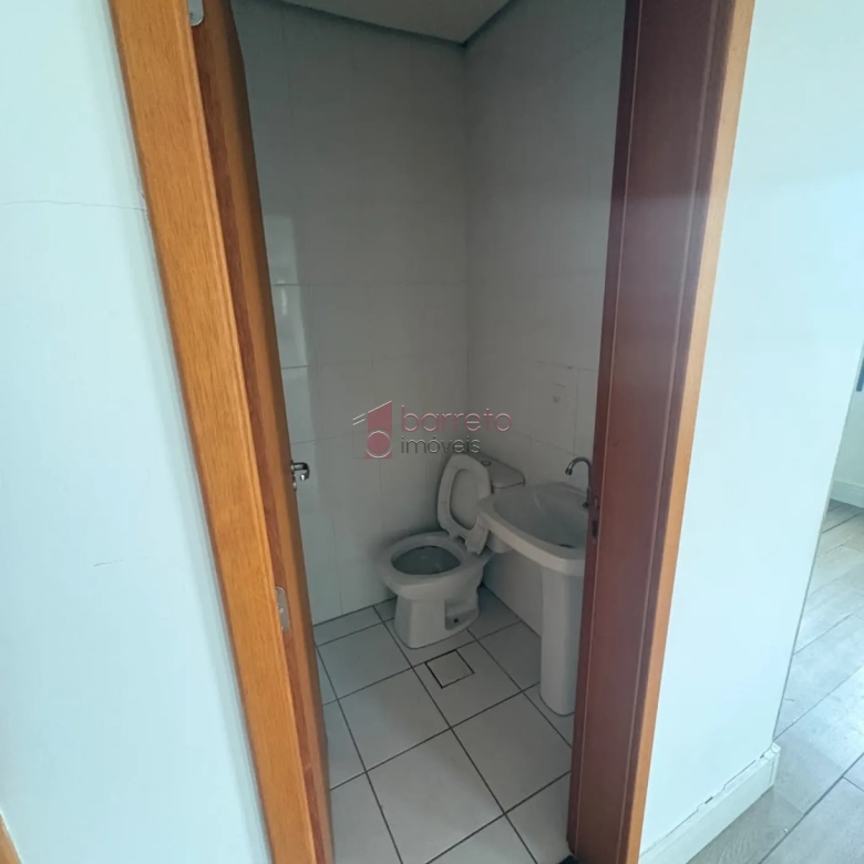 SALA COMERCIAL PARA LOCAÇÃO NO EDIFÍCIO CAMPOS ELÍSIOS – JUNDIAÍ/SP