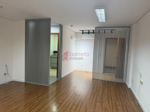 SALA COMERCIAL PARA LOCAÇÃO NO EDIFÍCIO UFFIZZI MEDICAL & BUSINESS CENTER – JUNDIAÍ/SP
