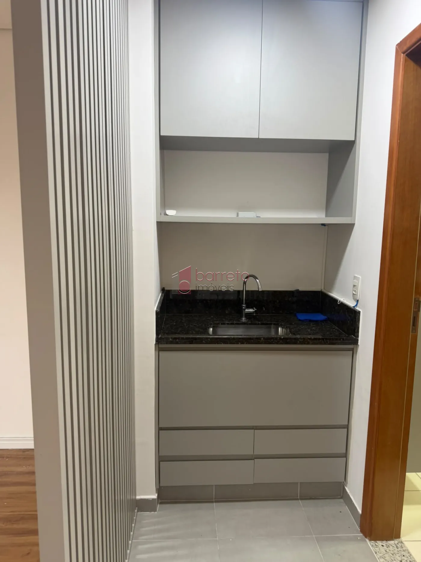 SALA COMERCIAL PARA LOCAÇÃO NO EDIFÍCIO UFFIZZI MEDICAL & BUSINESS CENTER – JUNDIAÍ/SP