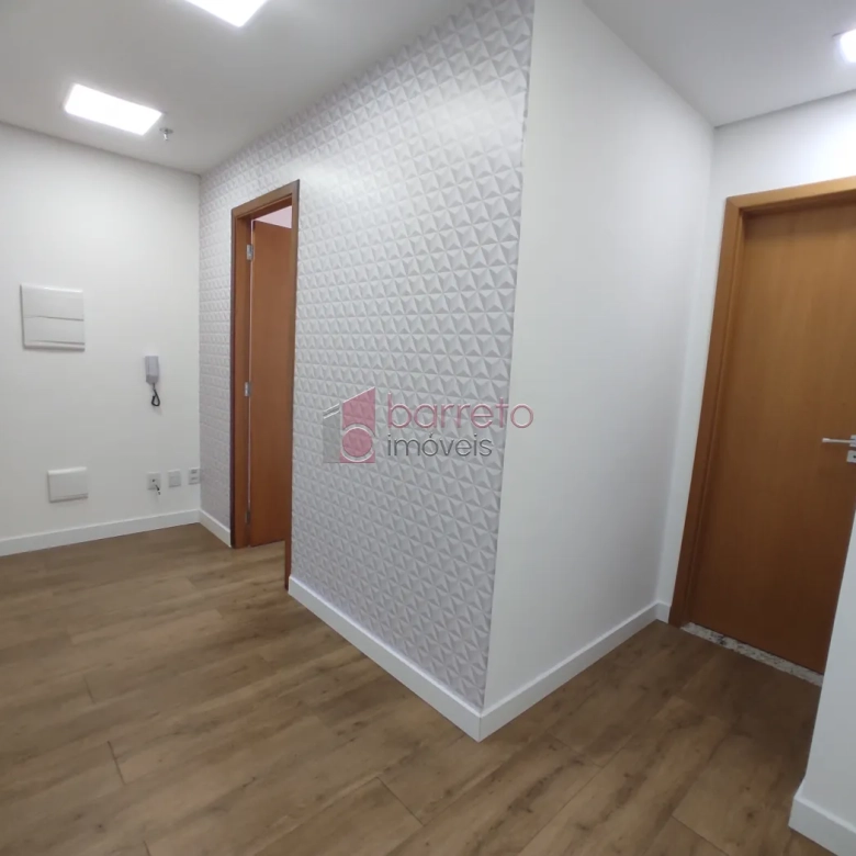 SALA COMERCIAL À VENDA NO CONDOMÍNIO UFFIZI MEDICAL & BUSINESS CENTER NO CENTRO DE JUNDIAÍ/SP
