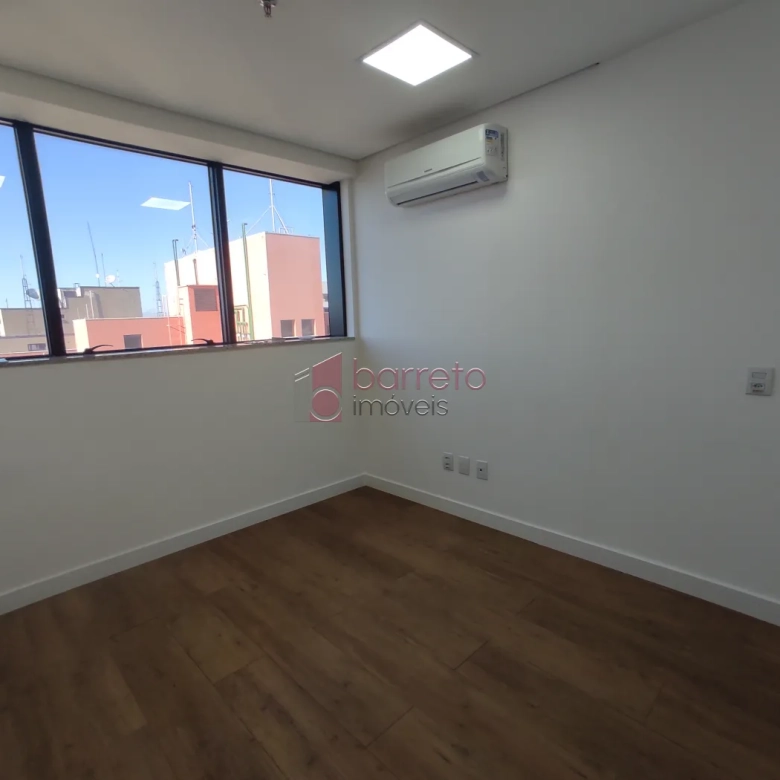 SALA COMERCIAL À VENDA NO CONDOMÍNIO UFFIZI MEDICAL & BUSINESS CENTER NO CENTRO DE JUNDIAÍ/SP