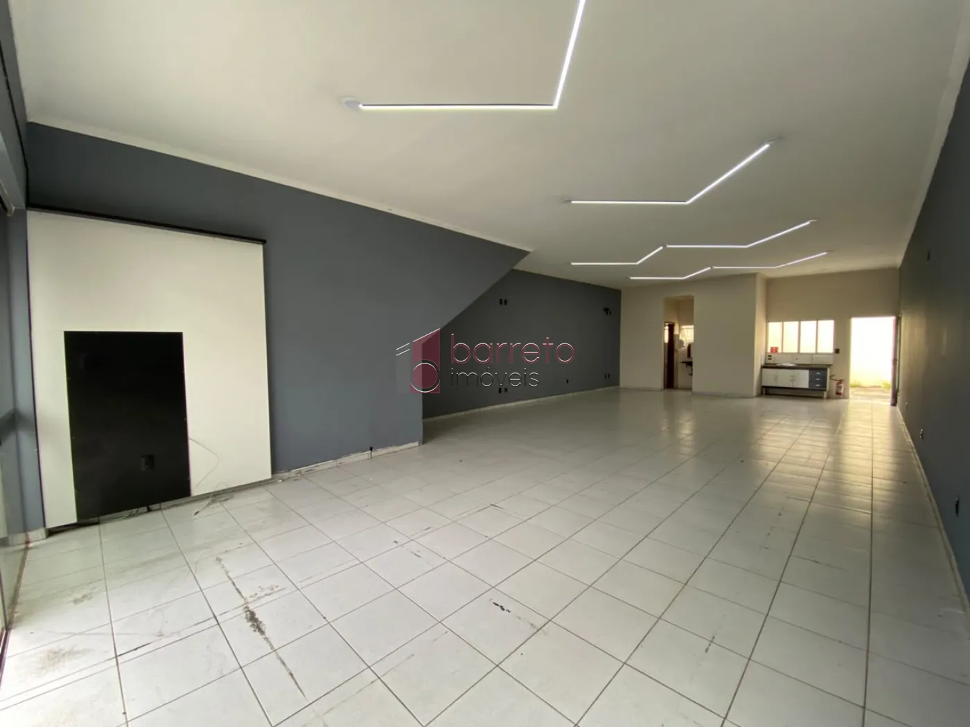 SALÃO COMERCIAL PARA LOCAÇÃO NO BAIRRO CIDADE SANTOS DUMONT – JUNDIAÍ/SP