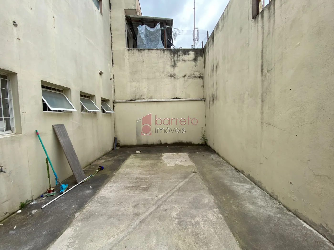 SALÃO COMERCIAL PARA LOCAÇÃO NO BAIRRO CIDADE SANTOS DUMONT – JUNDIAÍ/SP