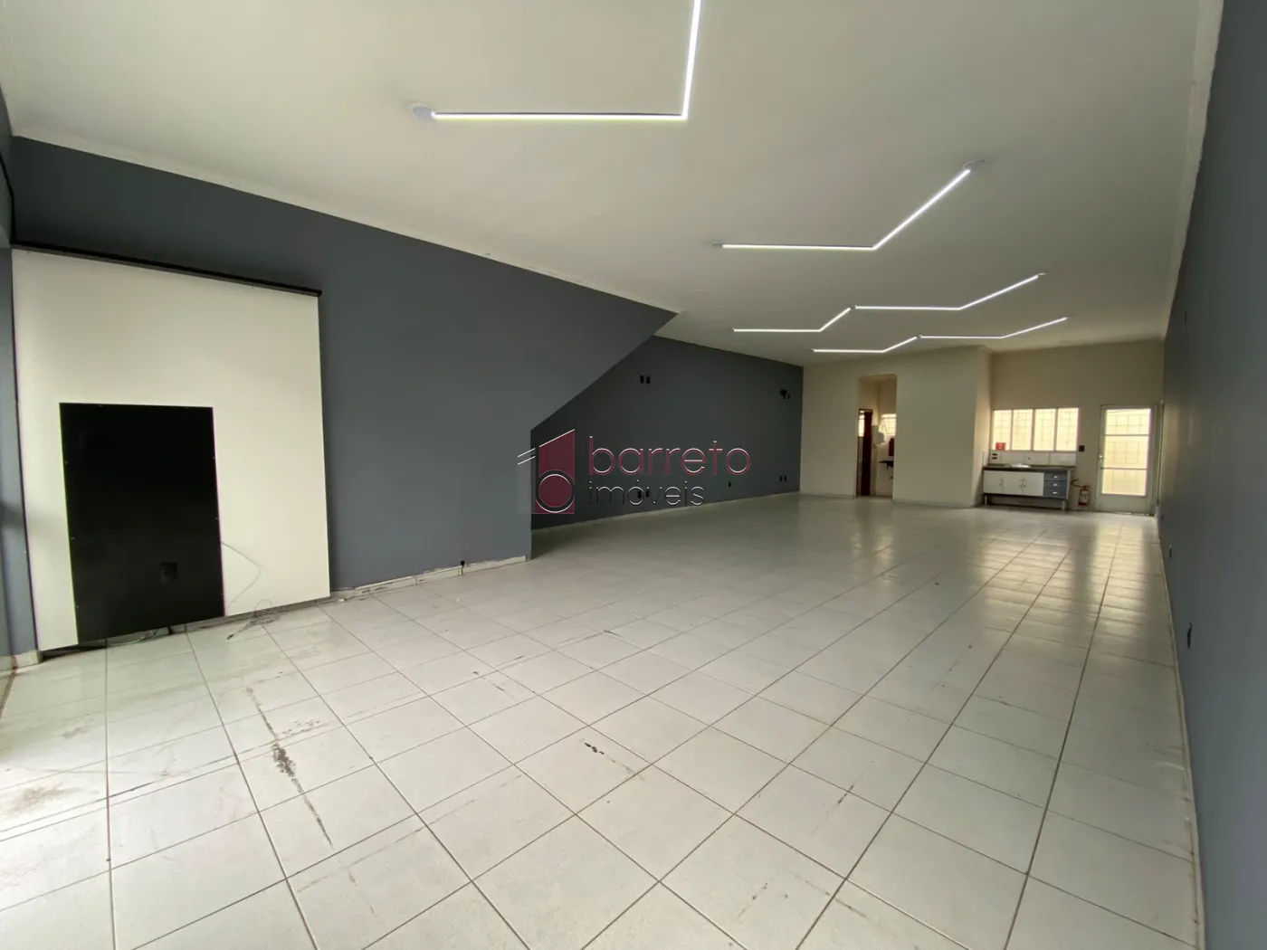 SALÃO COMERCIAL PARA LOCAÇÃO NO BAIRRO CIDADE SANTOS DUMONT – JUNDIAÍ/SP