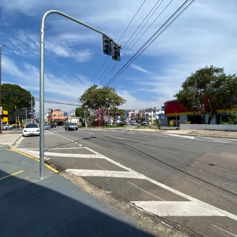 SALÃO COMERCIAL PARA LOCAÇÃO NO BAIRRO JARDIM PITANGUEIRAS I – JUNDIAÍ/SP