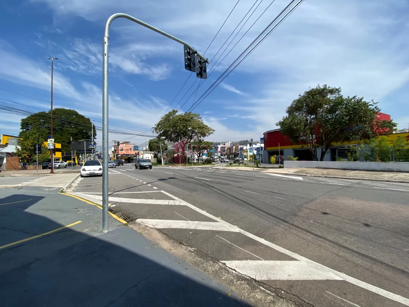 SALÃO COMERCIAL PARA LOCAÇÃO NO BAIRRO JARDIM PITANGUEIRAS I – JUNDIAÍ/SP
