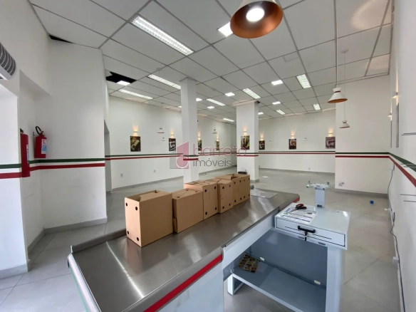 SALÃO COMERCIAL PARA LOCAÇÃO NO BAIRRO JARDIM PITANGUEIRAS I – JUNDIAÍ/SP