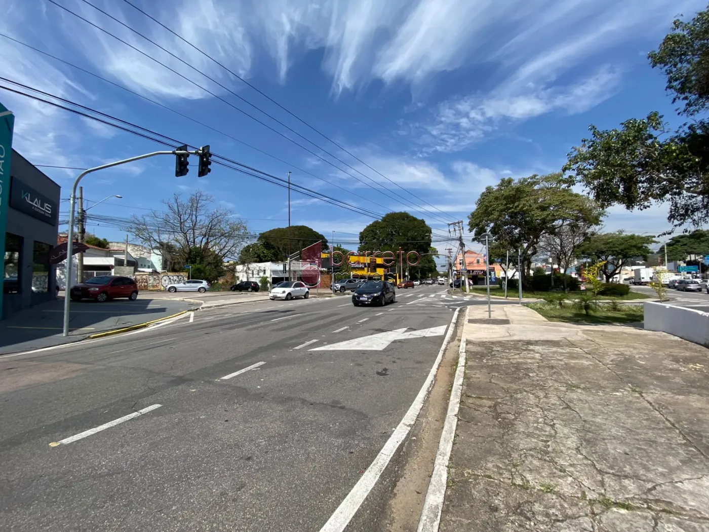 SALÃO COMERCIAL PARA LOCAÇÃO NO BAIRRO JARDIM PITANGUEIRAS I – JUNDIAÍ/SP