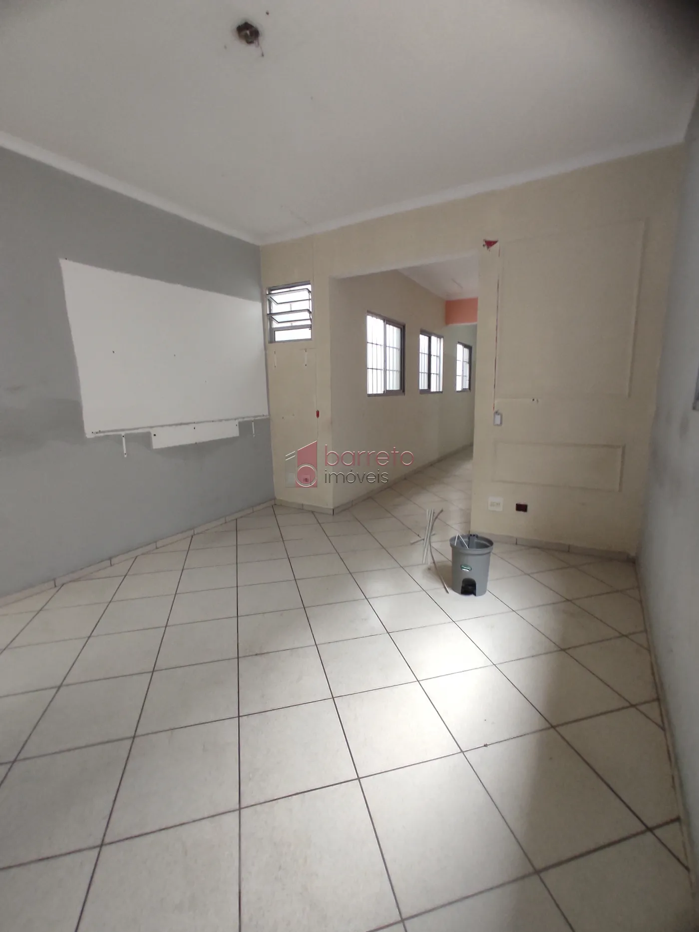 SALÃO COMERCIAL PARA LOCAÇÃO E VENDA NA PONTE SÃO JOÃO – JUNDIAÍ/SP
