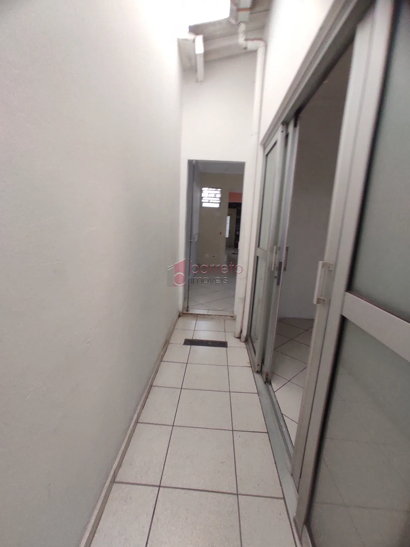 SALÃO COMERCIAL PARA LOCAÇÃO E VENDA NA PONTE SÃO JOÃO – JUNDIAÍ/SP