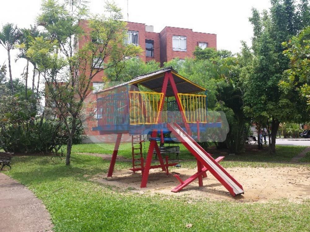 APARTAMENTO À VENDA NO CONDOMÍNIO PARQUE DAS FLORES – JARDIM PITANGUEIRAS EM JUNDIAÍ/SP