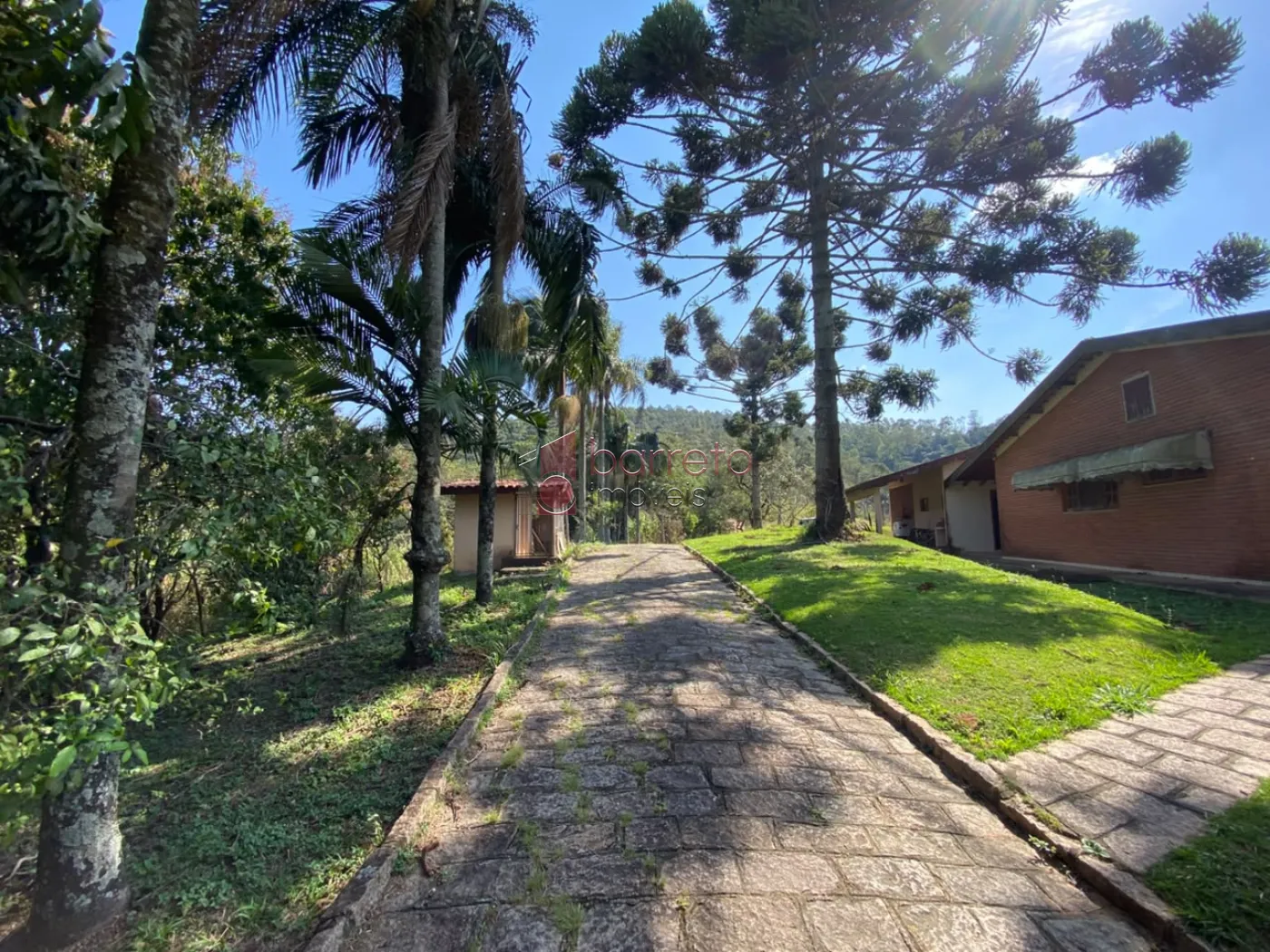 SÍTIO SEMI MOBILIADO PARA LOCAÇÃO OU VENDA NO BAIRRO SANTA CLARA – JUNDIAÍ/SP