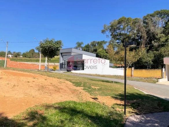 TERRENO DE 262 M² À VENDA NO CONDOMÍNIO VILLA GIARDINO NO BAIRRO JARDIM QUINTAS DAS VIDEIRAS EM JUNDIAÍ/SP