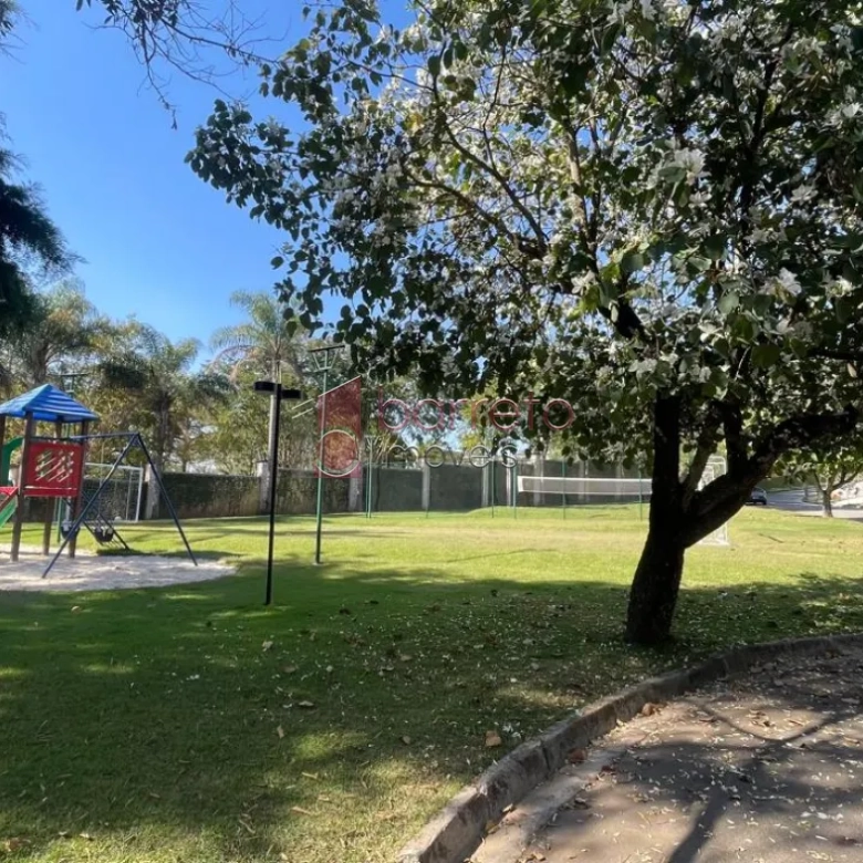 TERRENO DE 262 M² À VENDA NO CONDOMÍNIO VILLA GIARDINO NO BAIRRO JARDIM QUINTAS DAS VIDEIRAS EM JUNDIAÍ/SP
