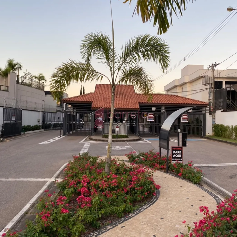 TERRENO PLANO À VENDA NO CONDOMÍNIO QUINTA DAS ATÍRIAS EM JUNDIAÍ/SP