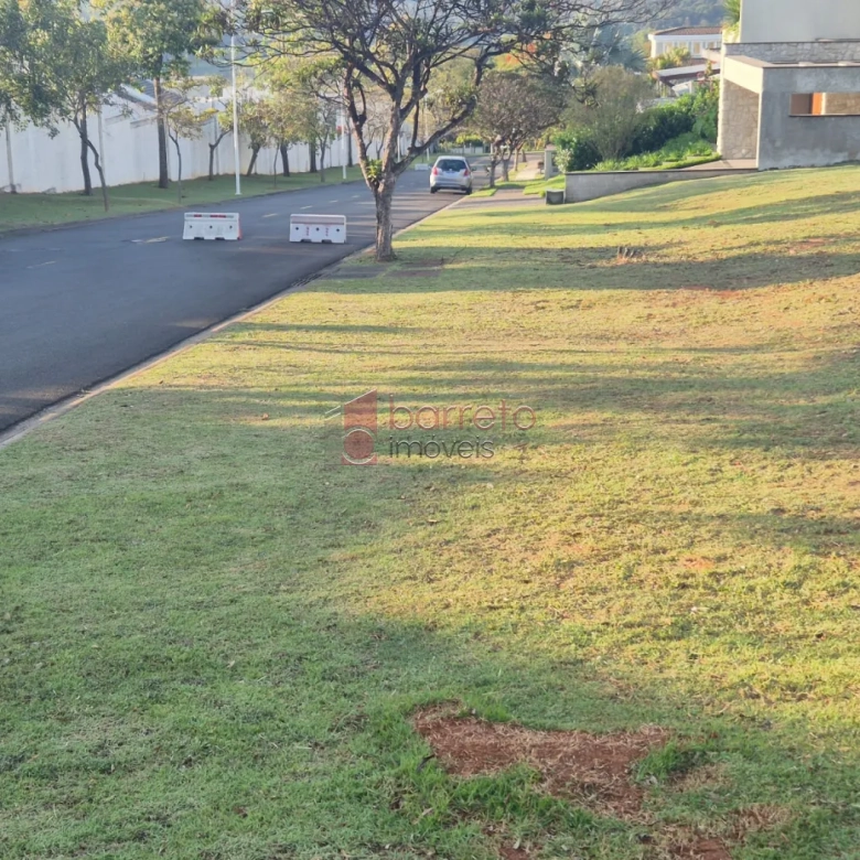 TERRENO À VENDA NO CONDOMÍNIO QUINTA DAS PAINEIRAS – JUNDIAÍ