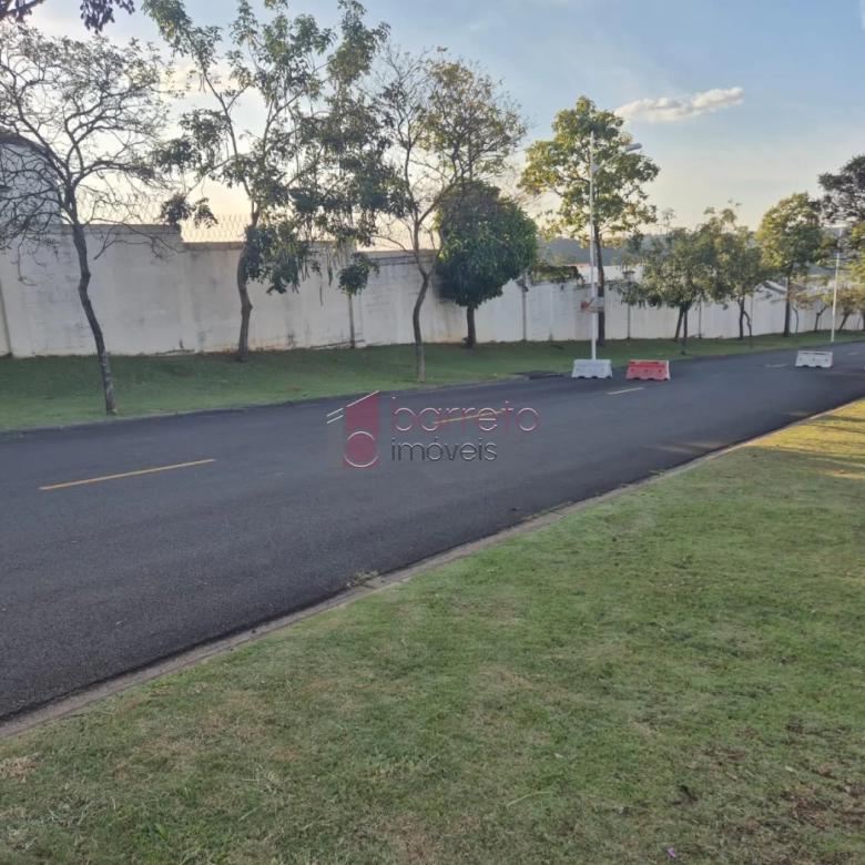 TERRENO À VENDA NO CONDOMÍNIO QUINTA DAS PAINEIRAS – JUNDIAÍ
