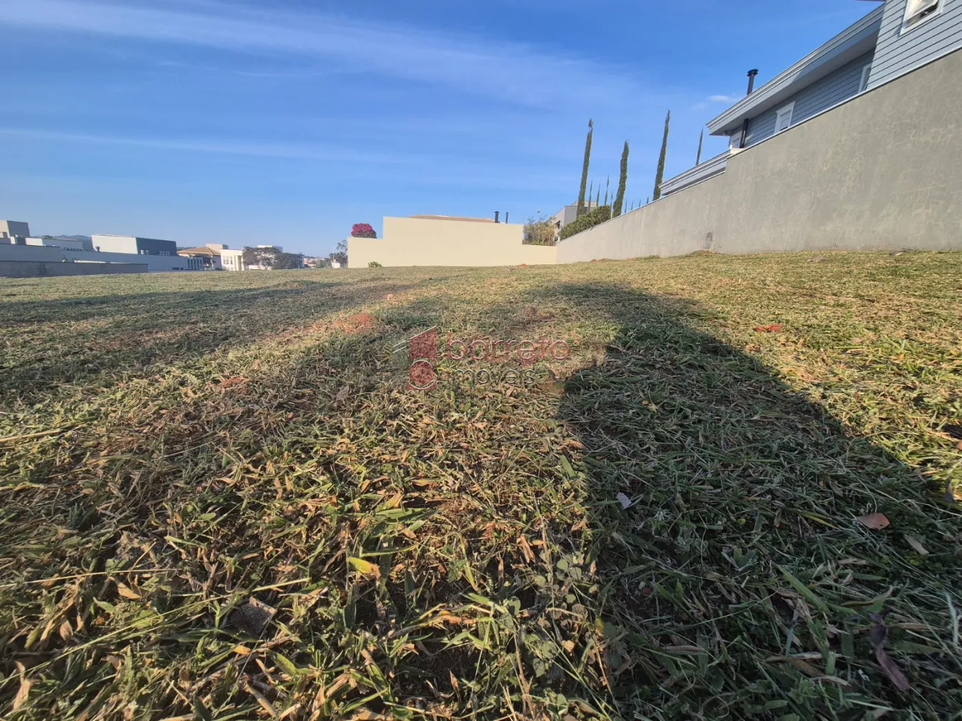 TERRENO À VENDA NO CONDOMÍNIO QUINTA DAS PAINEIRAS – JUNDIAÍ