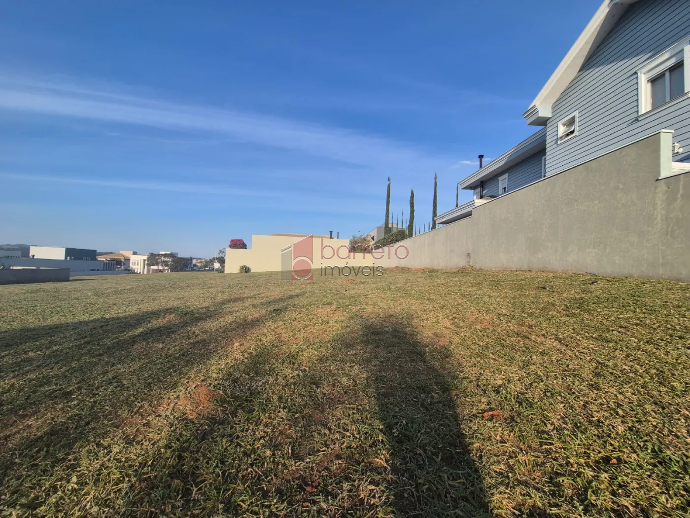 TERRENO À VENDA NO CONDOMÍNIO QUINTA DAS PAINEIRAS – JUNDIAÍ
