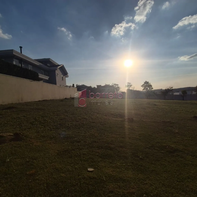 TERRENO À VENDA NO CONDOMÍNIO QUINTA DAS PAINEIRAS – JUNDIAÍ