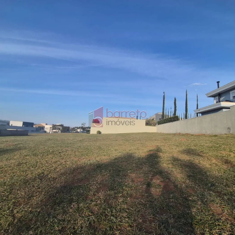 TERRENO À VENDA NO CONDOMÍNIO QUINTA DAS PAINEIRAS – JUNDIAÍ