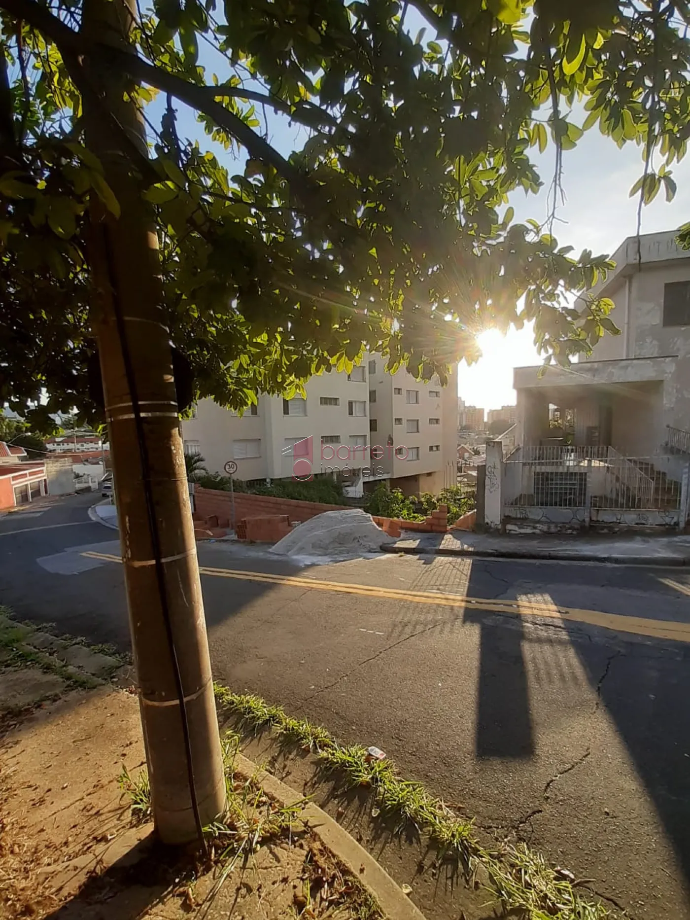 TERRENO À VENDA NO JARDIM MORUMBI EM JUNDIAÍ/SP