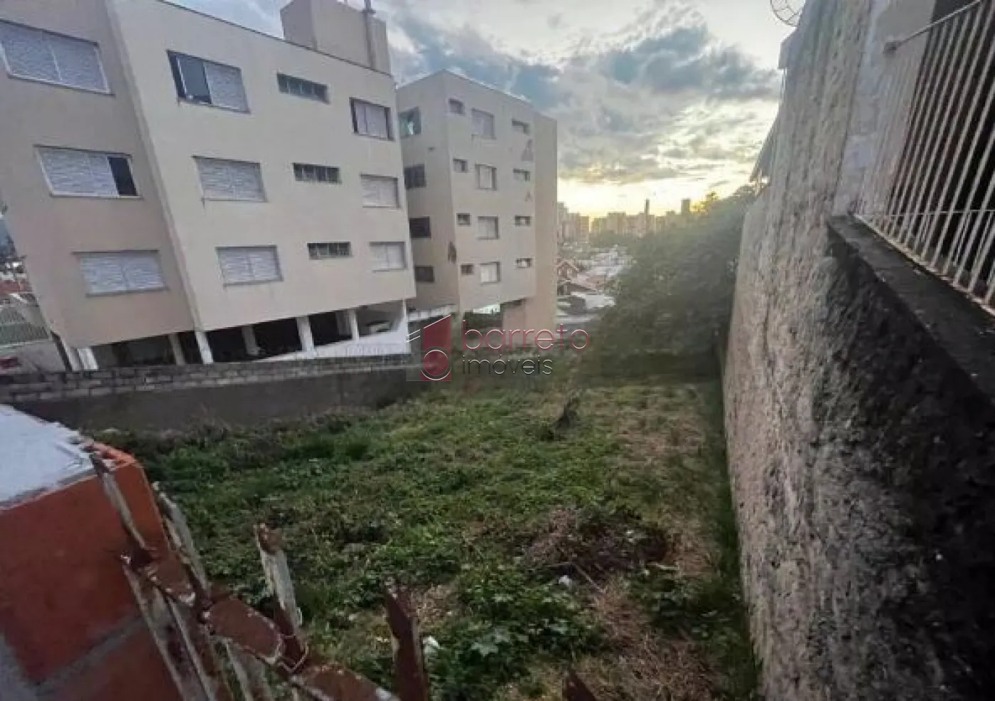 TERRENO À VENDA NO JARDIM MORUMBI EM JUNDIAÍ/SP