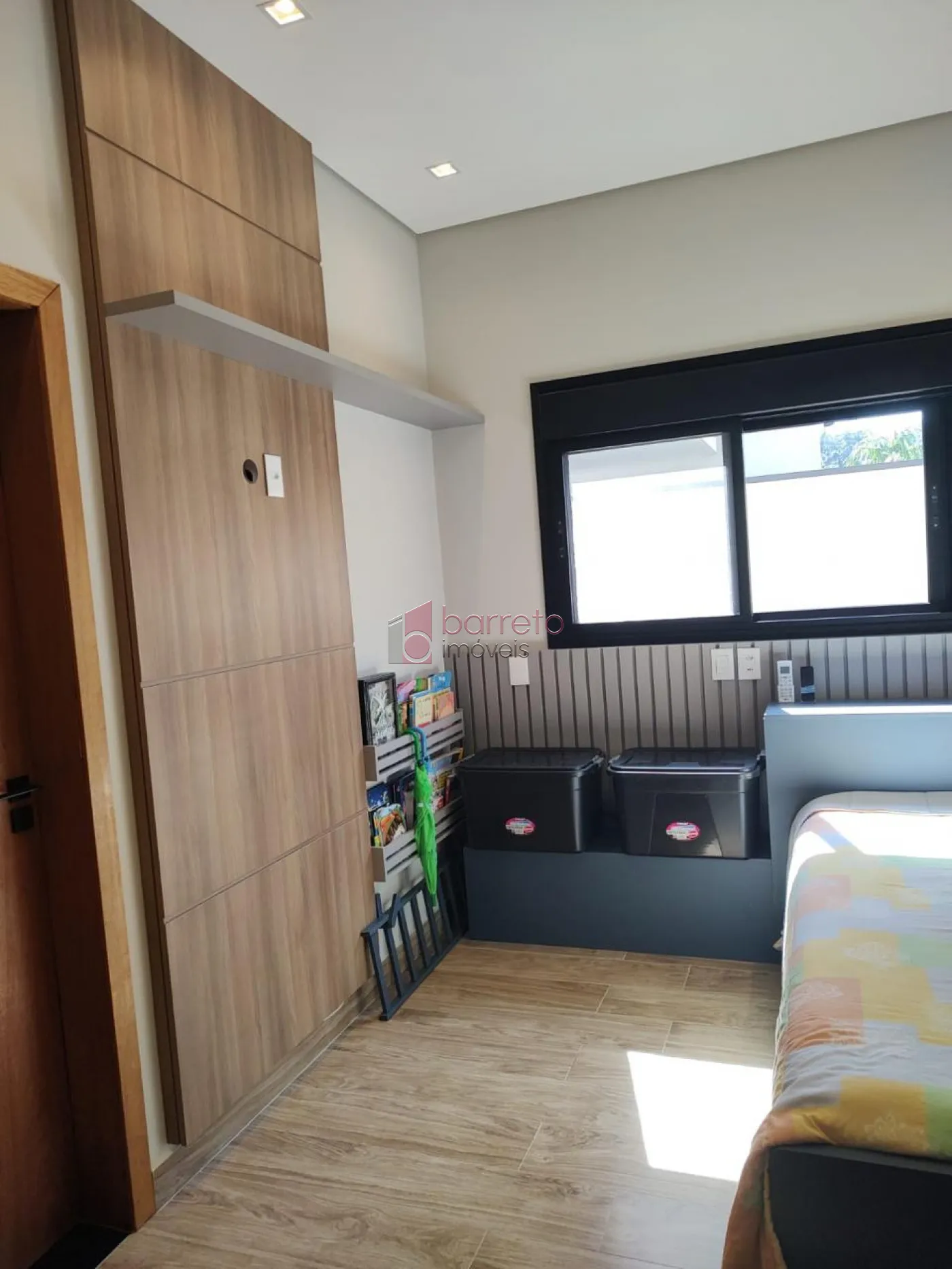 CASA COM PISCINA À VENDA NO CONDOMÍNIO RESERVA DOS VINHEDOS – LOUVEIRA/SP