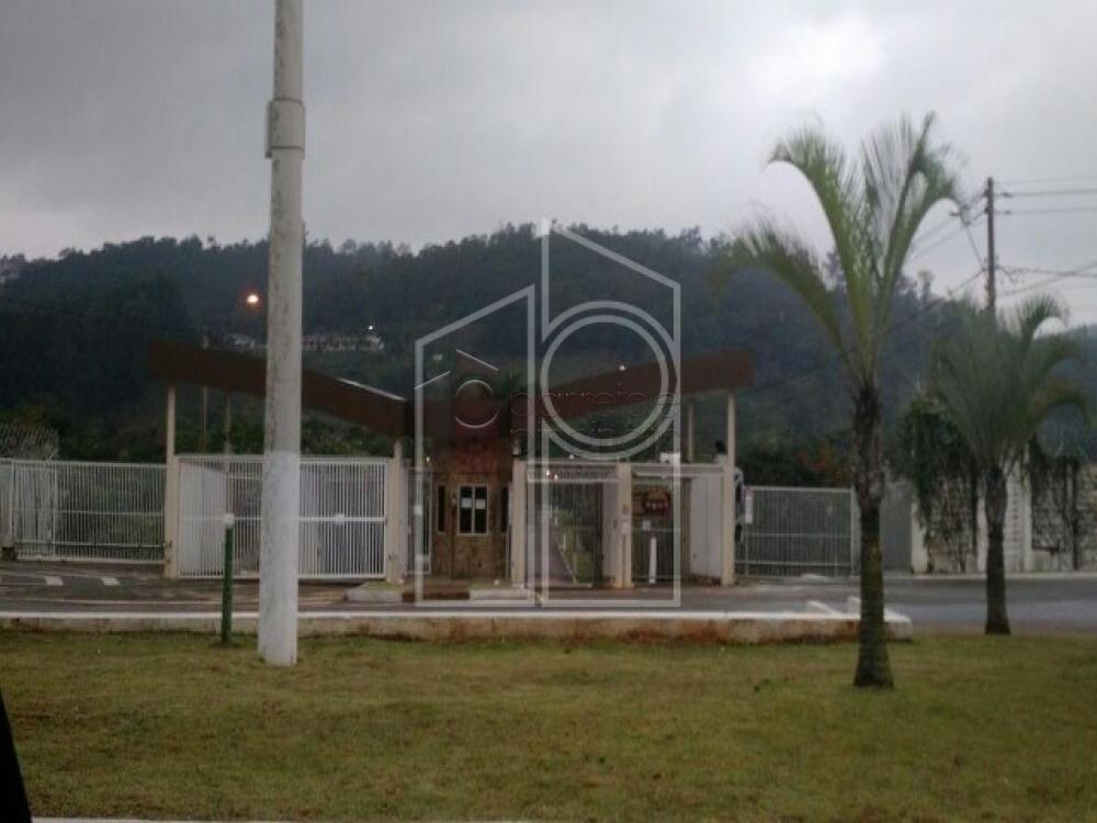 CASA COM PISCINA À VENDA NO CONDOMÍNIO RESERVA DOS VINHEDOS – LOUVEIRA/SP