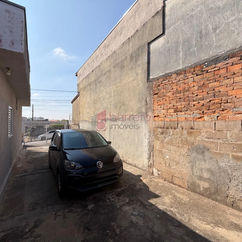 CASA TÉRREA COM 03 QUARTOS À VENDA NA VILA JERIVÁ – VÁRZEA PAULISTA/SP