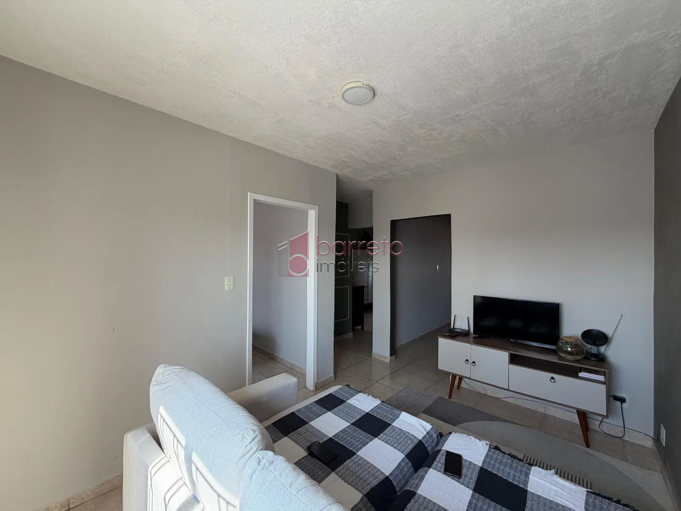 CASA TÉRREA COM 03 QUARTOS À VENDA NA VILA JERIVÁ – VÁRZEA PAULISTA/SP