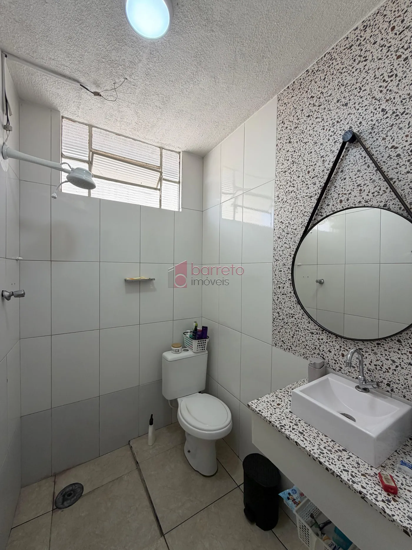 CASA TÉRREA COM 03 QUARTOS À VENDA NA VILA JERIVÁ – VÁRZEA PAULISTA/SP