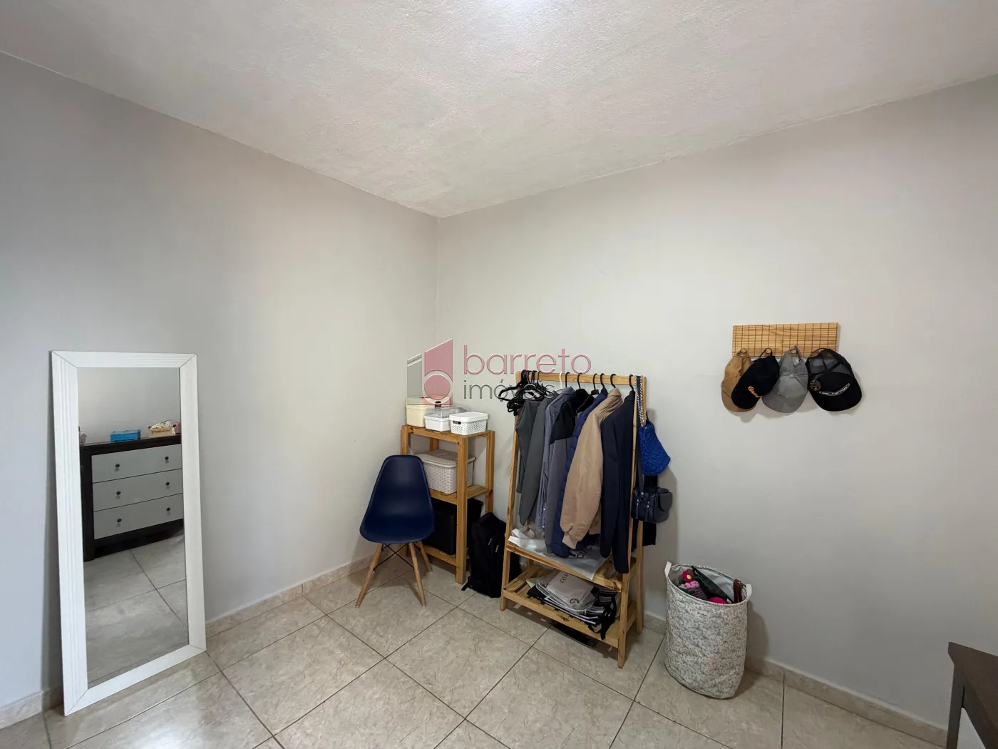 CASA TÉRREA COM 03 QUARTOS À VENDA NA VILA JERIVÁ – VÁRZEA PAULISTA/SP