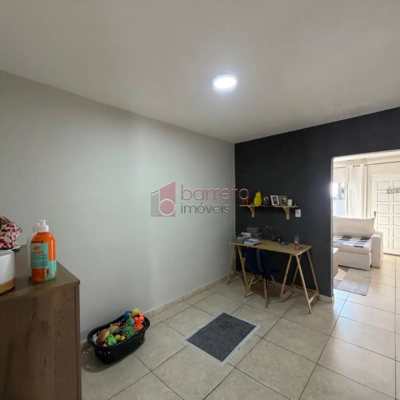 CASA TÉRREA COM 03 QUARTOS À VENDA NA VILA JERIVÁ – VÁRZEA PAULISTA/SP