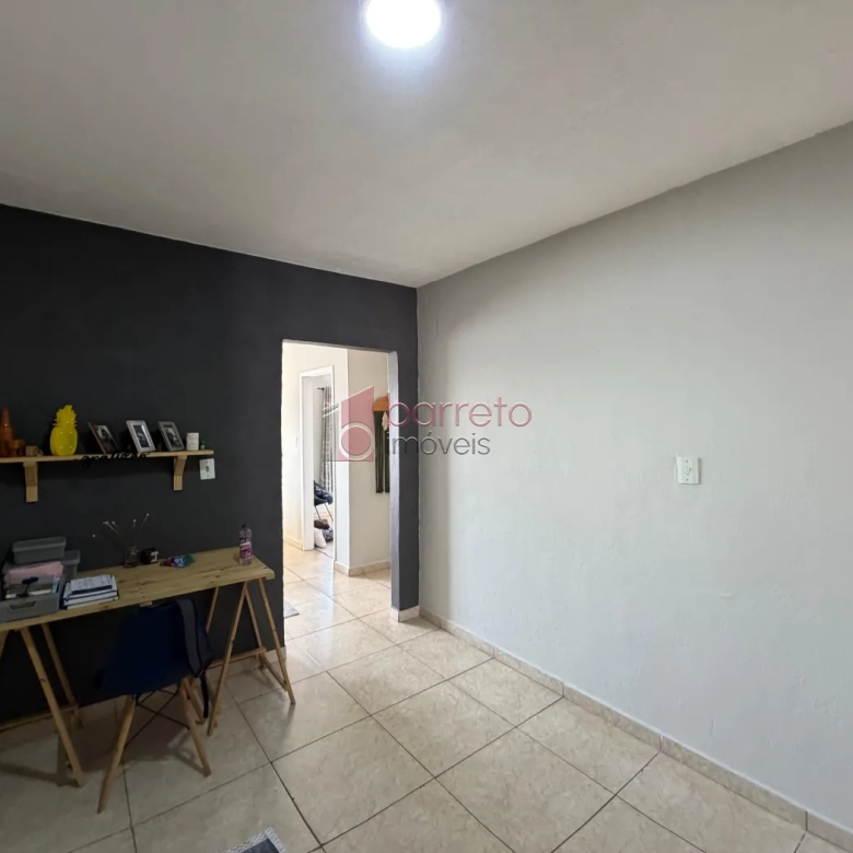 CASA TÉRREA COM 03 QUARTOS À VENDA NA VILA JERIVÁ – VÁRZEA PAULISTA/SP