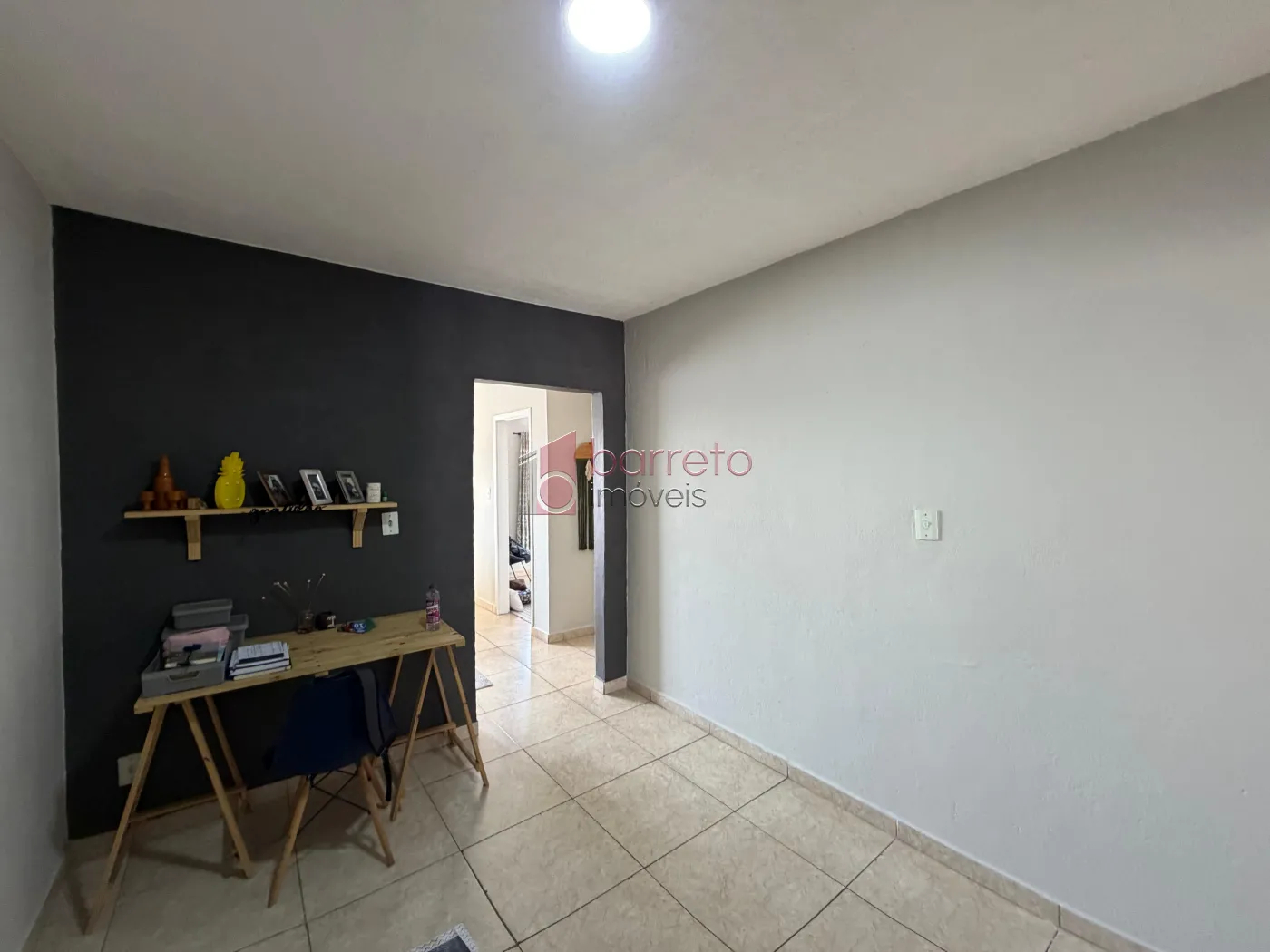CASA TÉRREA COM 03 QUARTOS À VENDA NA VILA JERIVÁ – VÁRZEA PAULISTA/SP