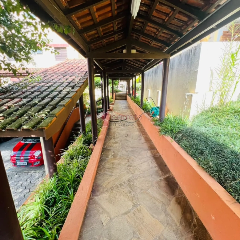 APARTAMENTO MOBILIADO PARA LOCAÇÃO NO CONDOMÍNIO ALPINO – JUNDIAÍ/SP