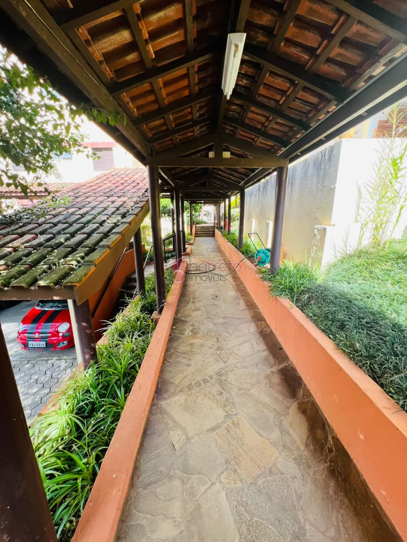 APARTAMENTO MOBILIADO PARA LOCAÇÃO NO CONDOMÍNIO ALPINO – JUNDIAÍ/SP