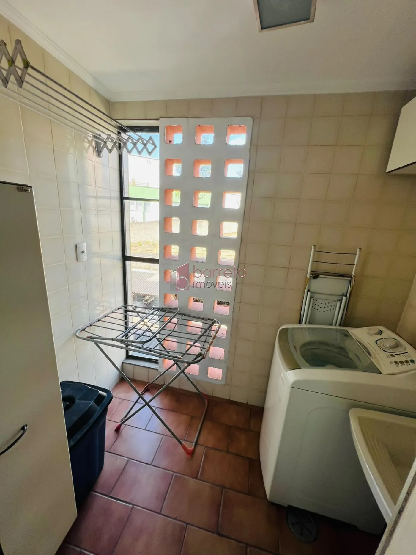 APARTAMENTO MOBILIADO PARA LOCAÇÃO NO CONDOMÍNIO ALPINO – JUNDIAÍ/SP