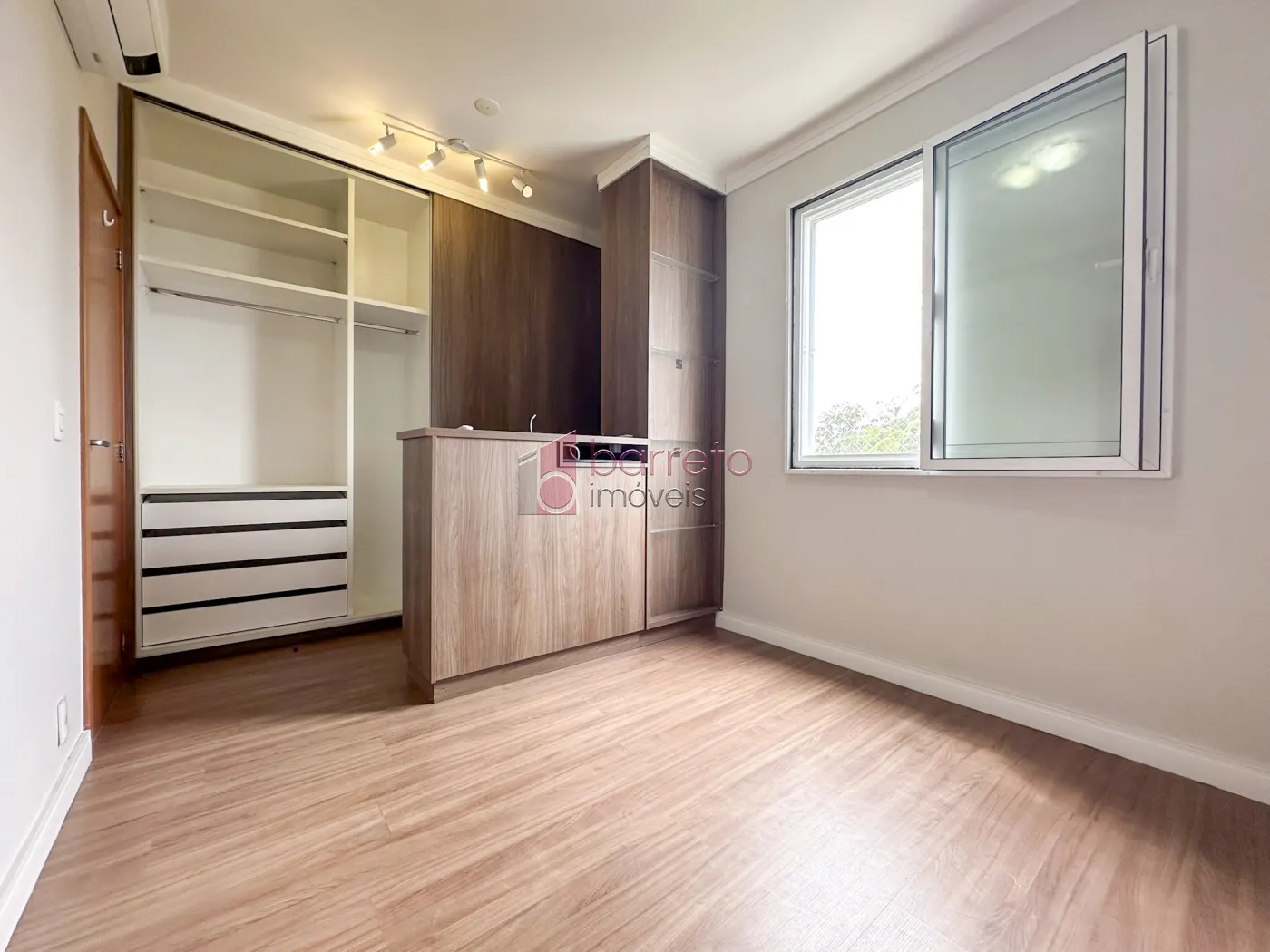 APARTAMENTO PARA LOCAÇÃO NO CONDOMÍNIO TERRAÇOS DA SERRA – JUNDIAÍ/SP