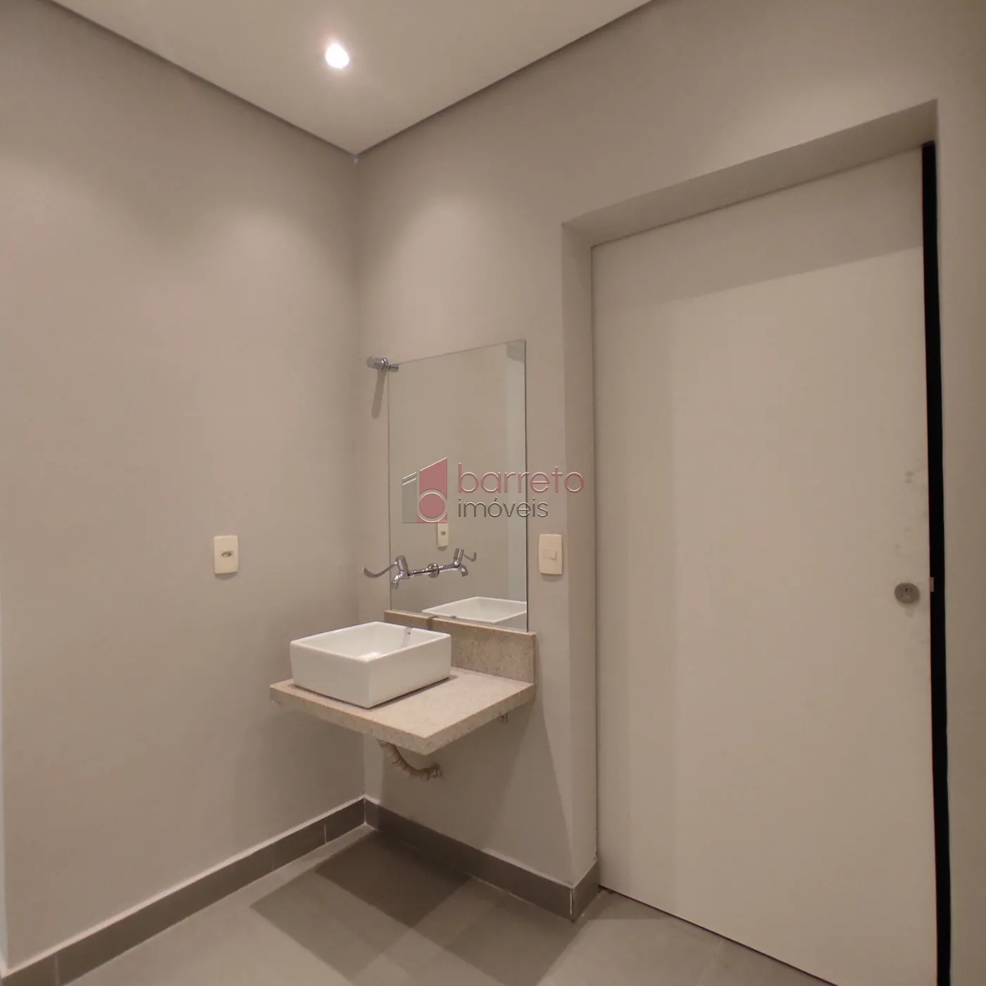 CASA COMERCIAL E RESIDENCIAL NO BAIRRO JARDIM PRIMAVERA – JUNDIAÍ/SP